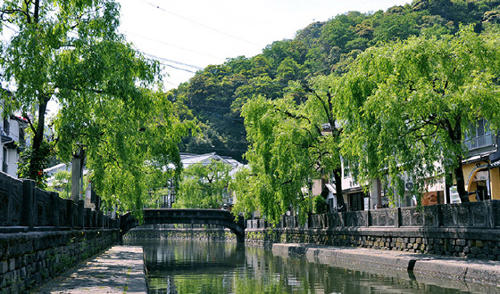 1300年の温泉街に新しい風が吹いた日