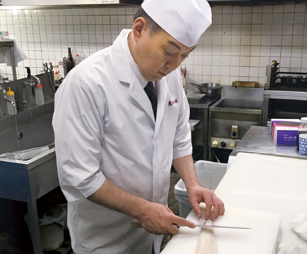 魚三楼 九代目当主 荒木 稔雄さん