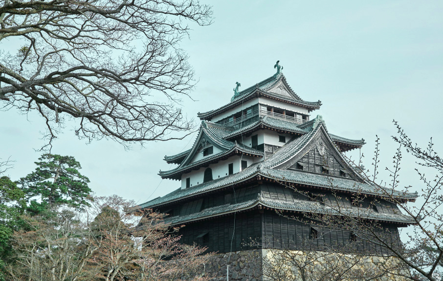 01 松江のシンボルでもある国宝松江城。登閣することもできる。