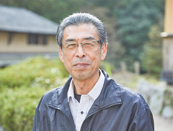 「菅谷たたら山内」施設長　朝日光男