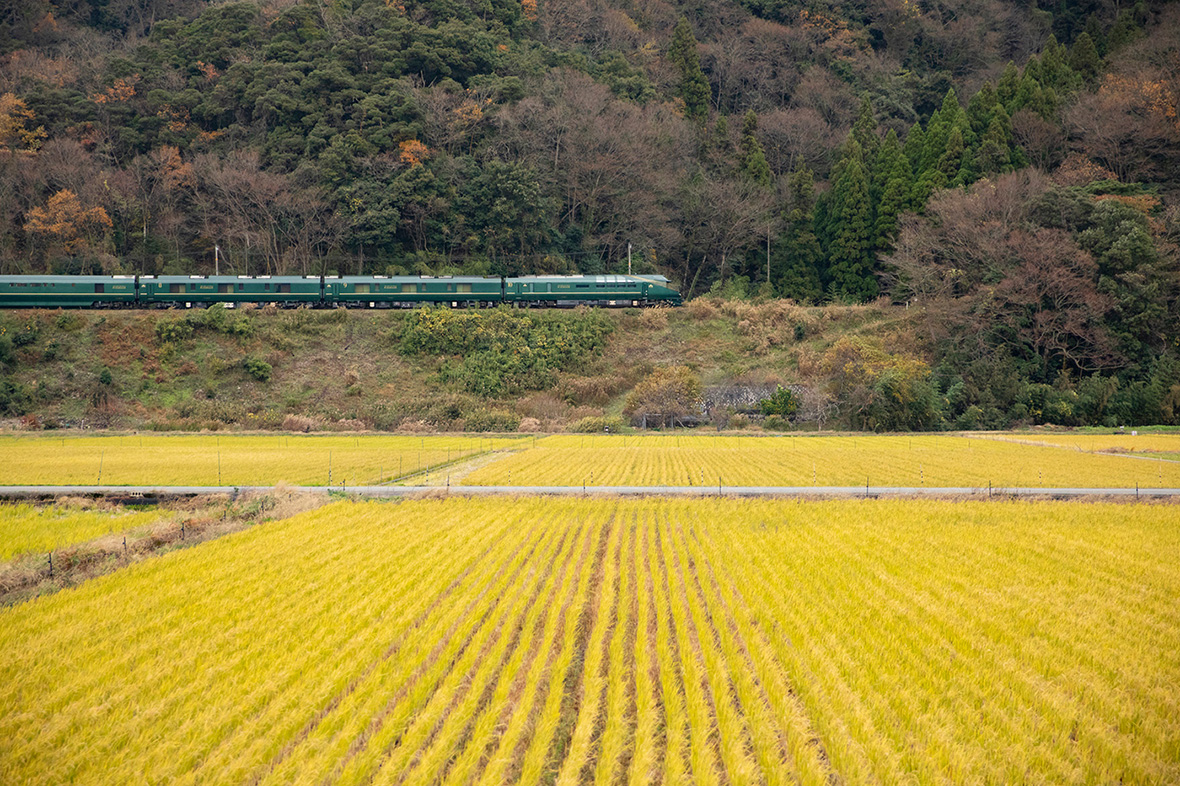 Sanin Line Hamasaka Station - Kutani Station