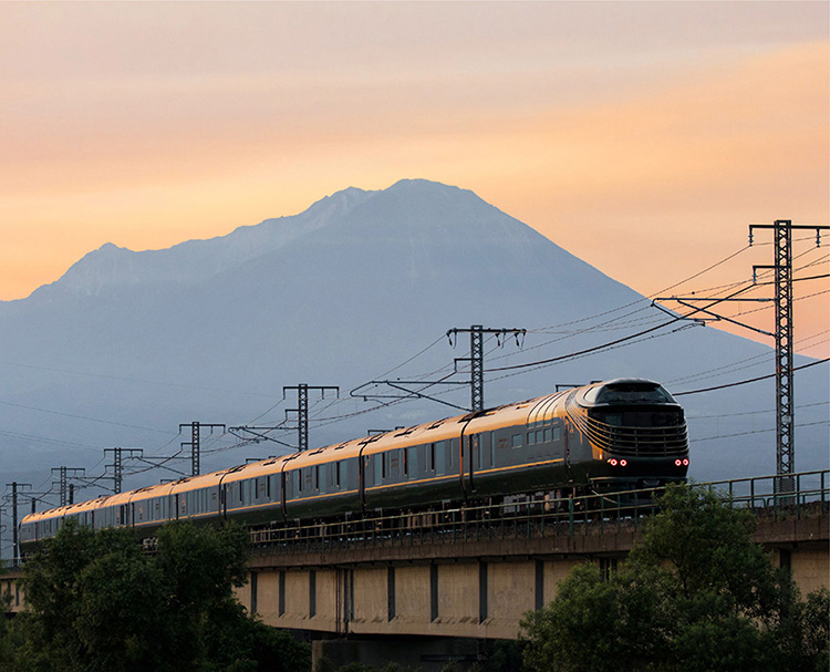 「瑞風」の旅へようこそ。