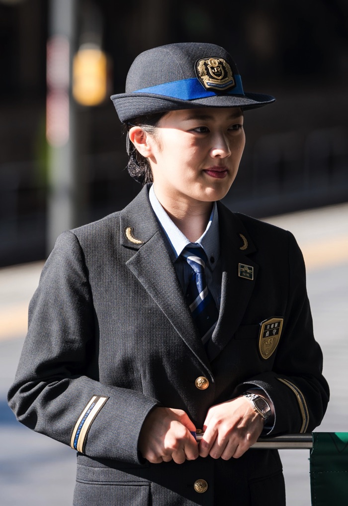 JR西日本 京都駅 貞守菜穂さん