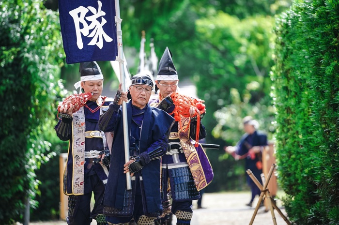 歓迎の喜びを放つ、岩国藩鉄砲隊の祝砲