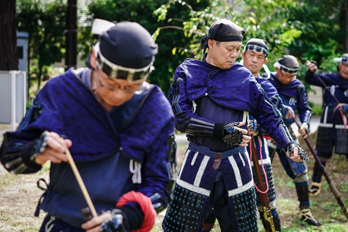 歓迎の喜びを放つ、岩国藩鉄砲隊の祝砲